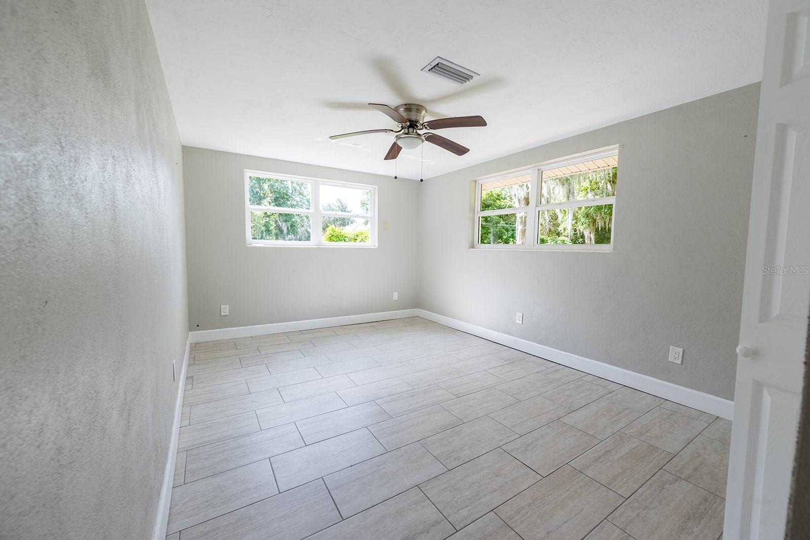 Image 45 of 100 For 16602 124th Avenue
