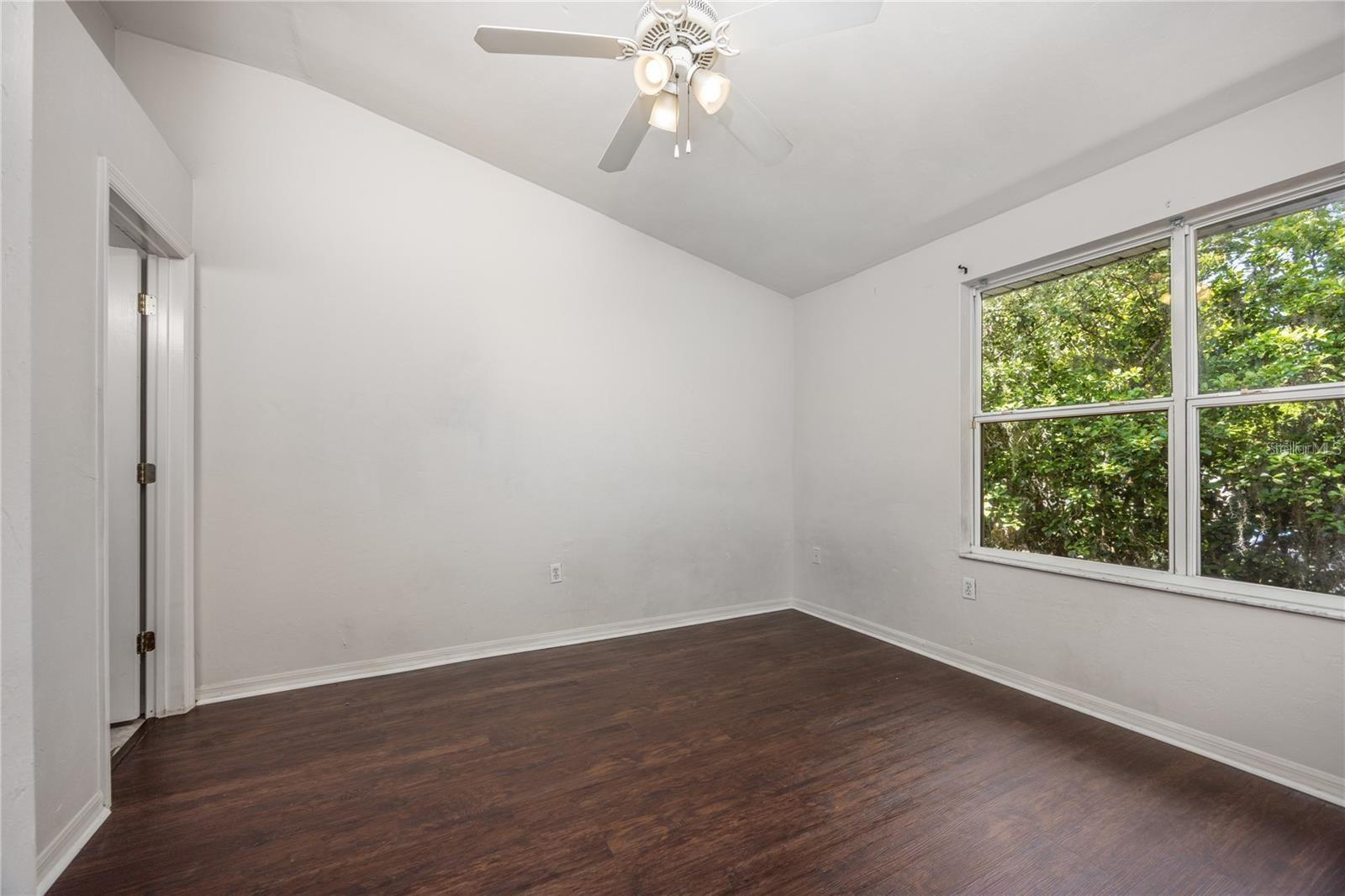 Image 21 of 27 For 3510 30th Way 158