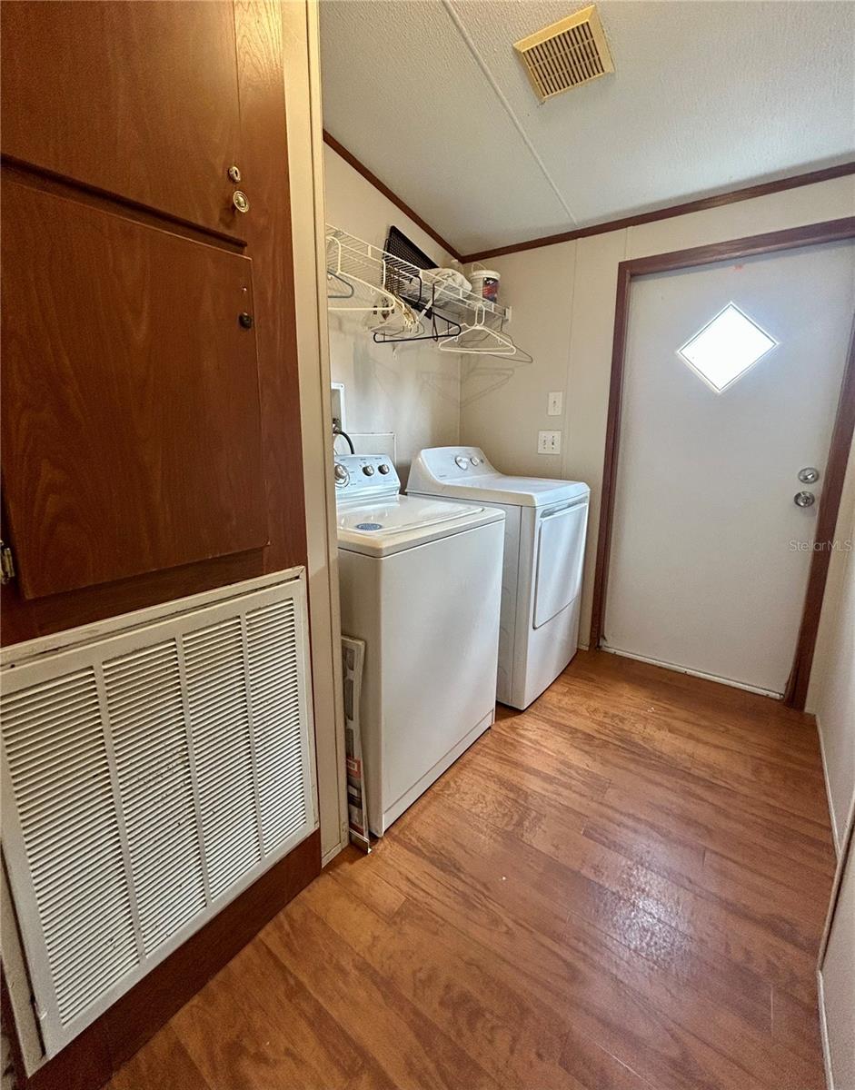 Image 16 of 23 For 7196 205th Street
