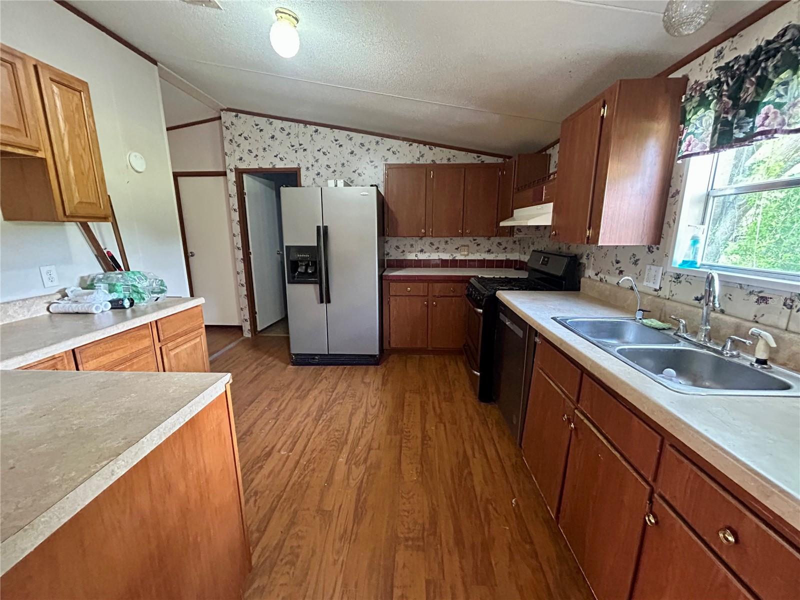 Image 7 of 23 For 7196 205th Street