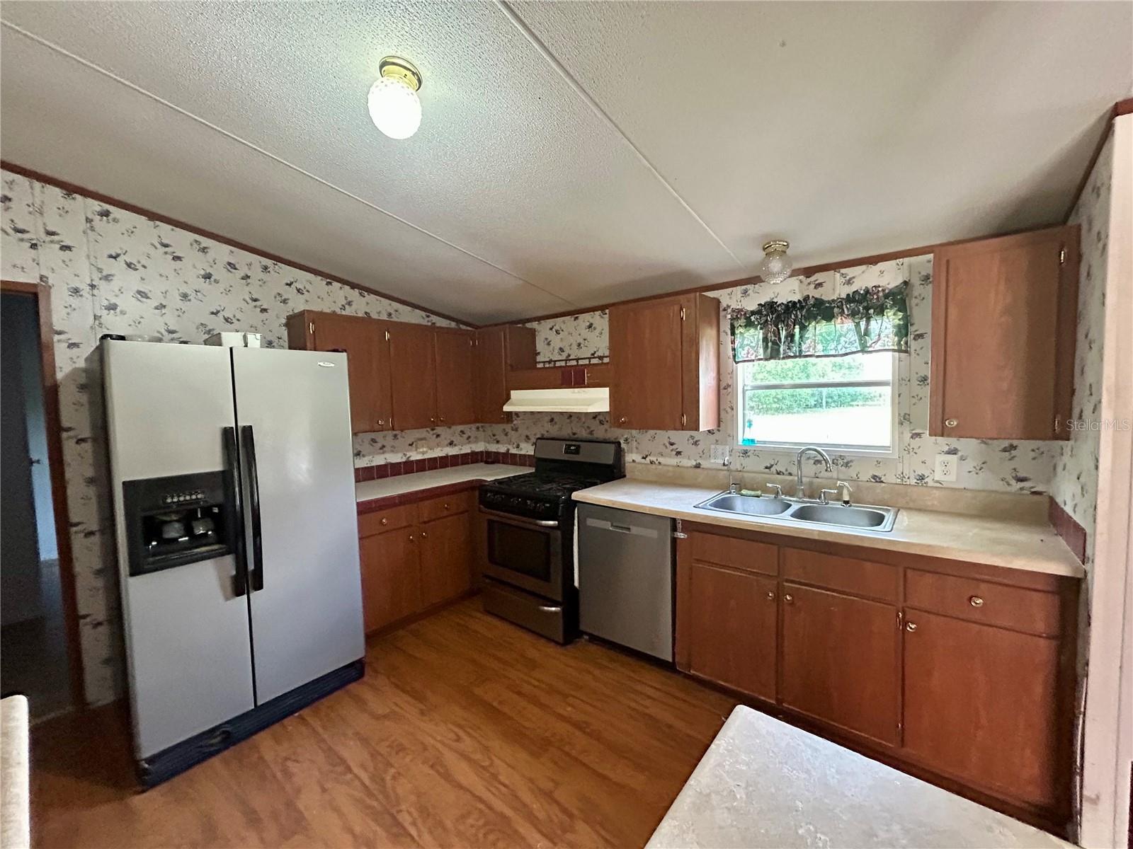 Image 8 of 23 For 7196 205th Street