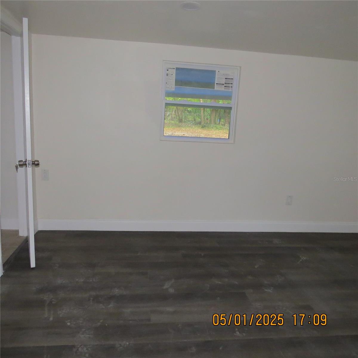 Image 19 of 31 For 3015 13th Drive