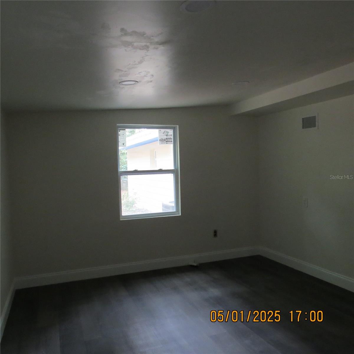 Image 25 of 31 For 3015 13th Drive