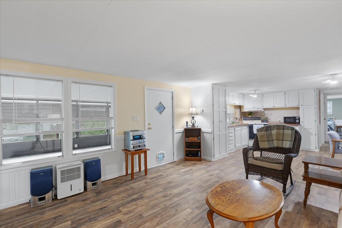 Image 3 of 40 For 11250 113th Street