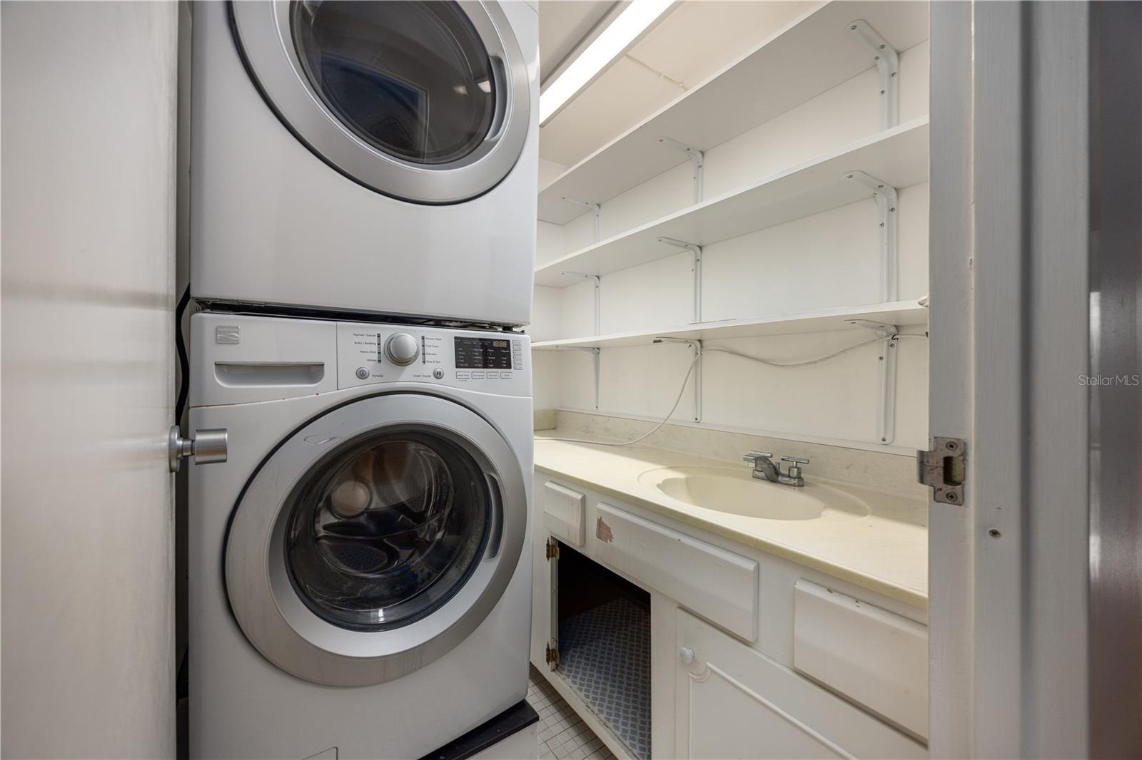 Image 33 of 57 For 1719 23rd Avenue 3f