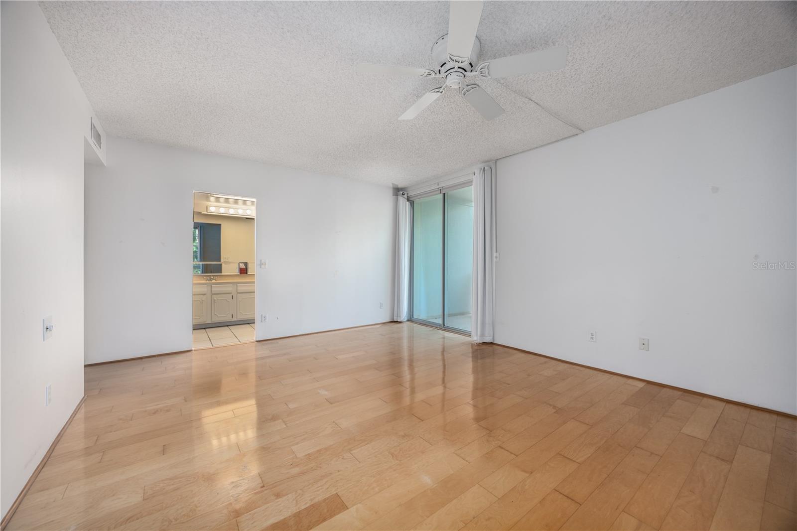 Image 34 of 57 For 1719 23rd Avenue 3f