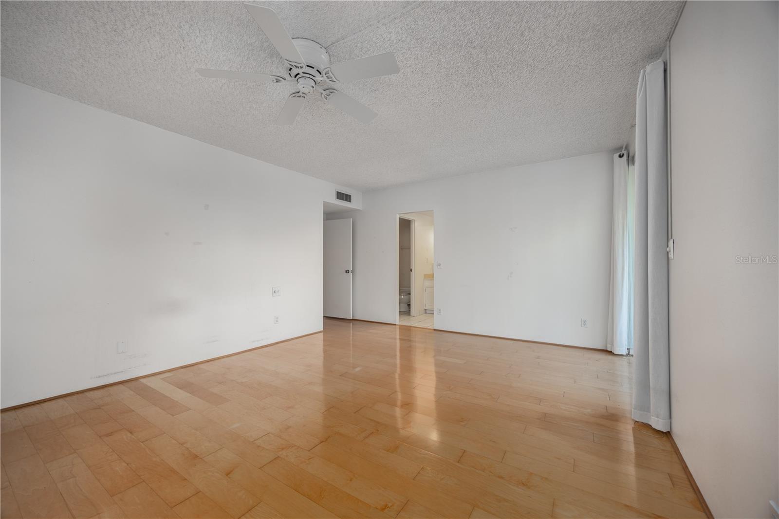 Image 35 of 57 For 1719 23rd Avenue 3f