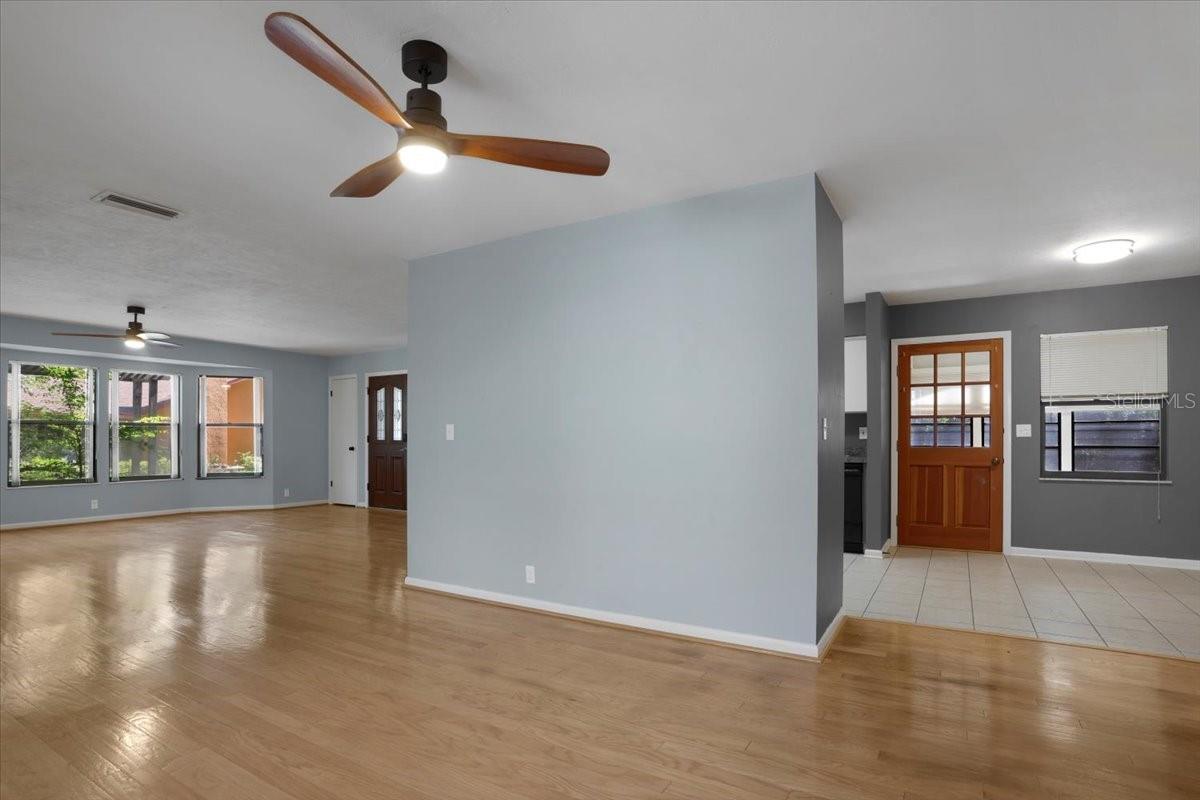 Image 6 of 33 For 3937 84th Place