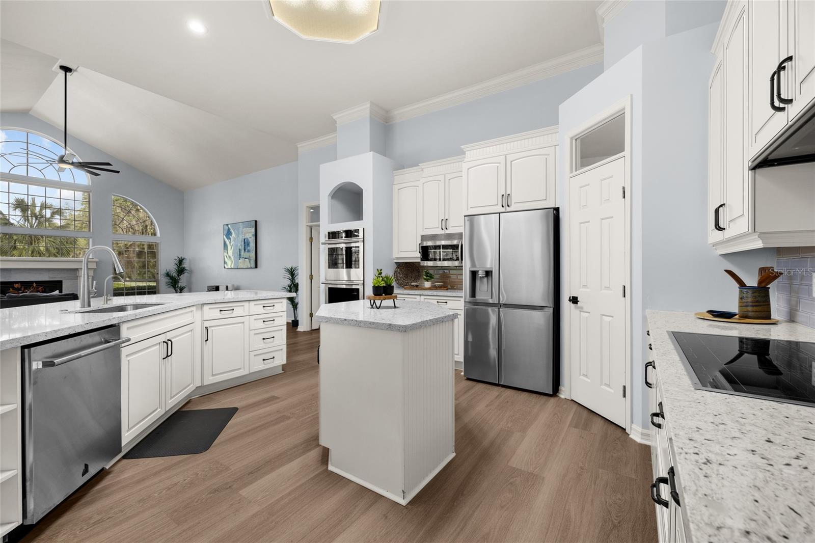 Image 18 of 62 For 4606 97th Terrace
