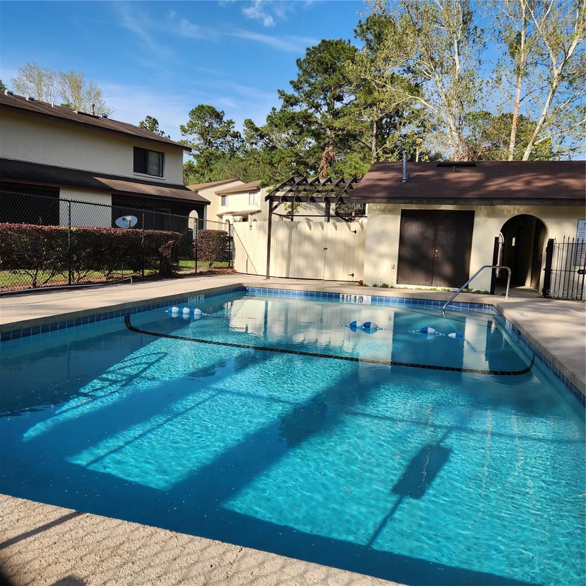 Image 7 of 8 For 2735 35th Place 204