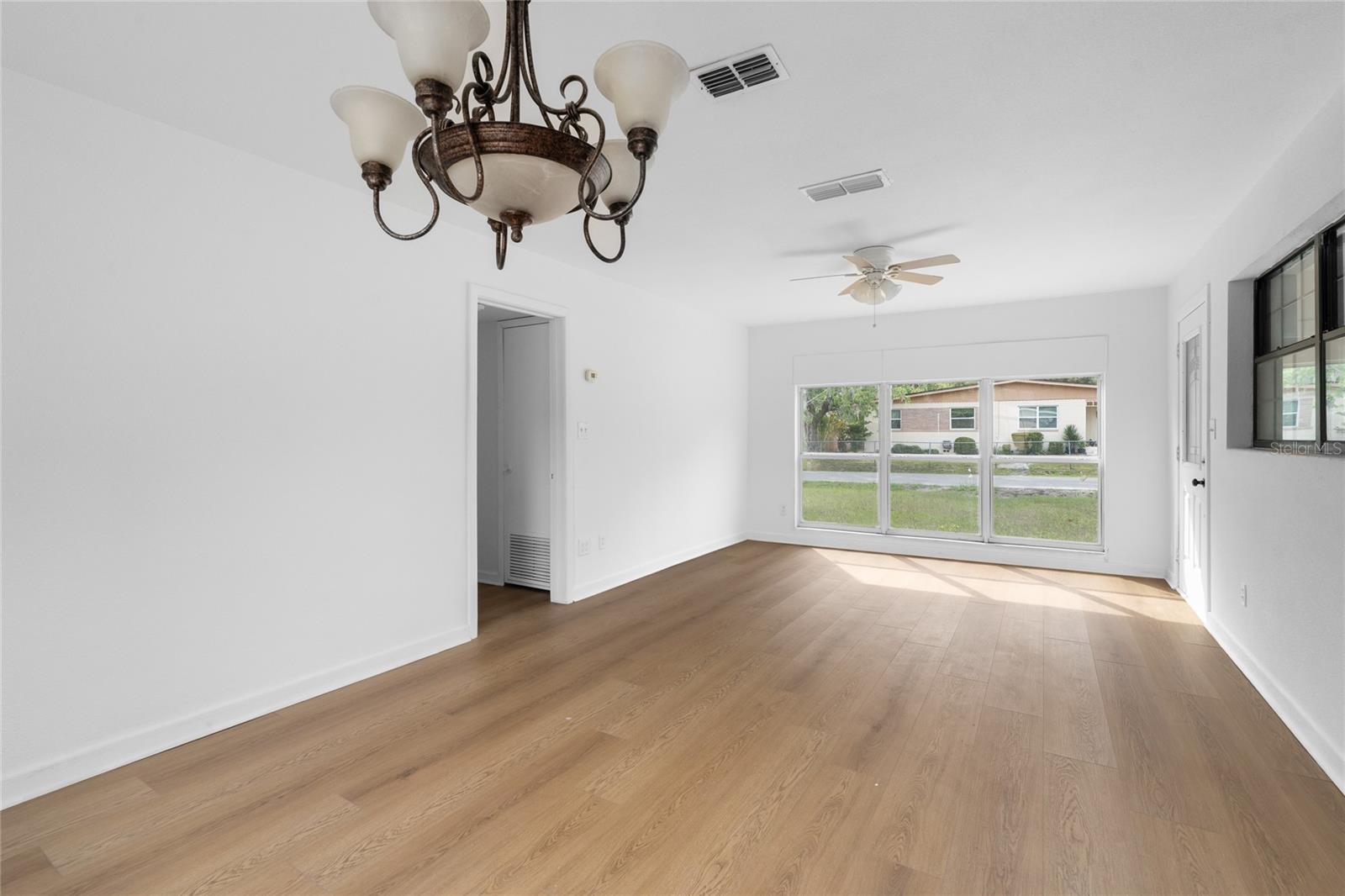 Image 4 of 25 For 529 12th Court