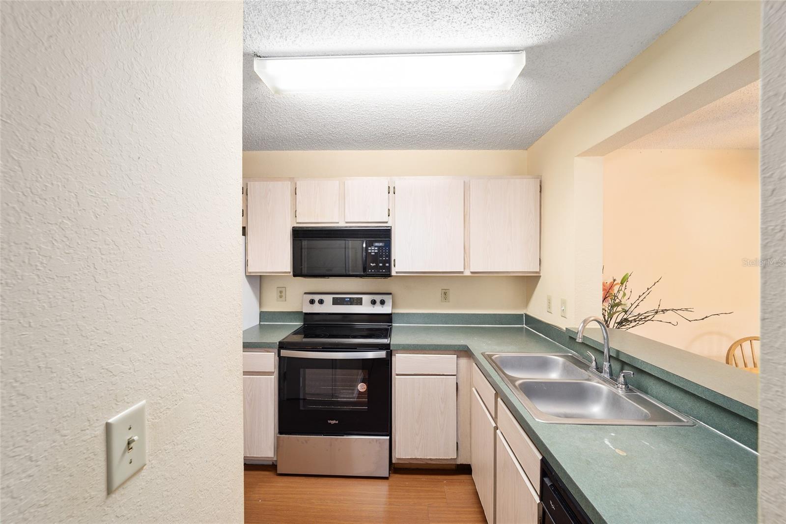 Image 18 of 31 For 3705 27th Street 221