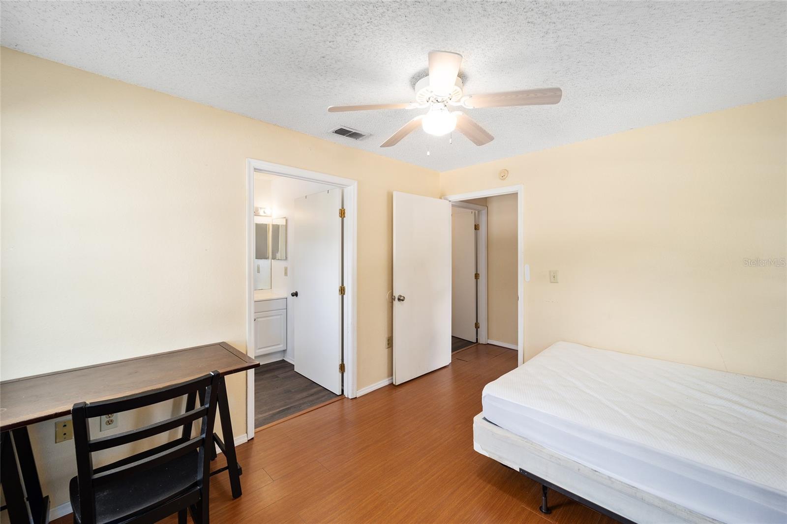 Image 19 of 31 For 3705 27th Street 221