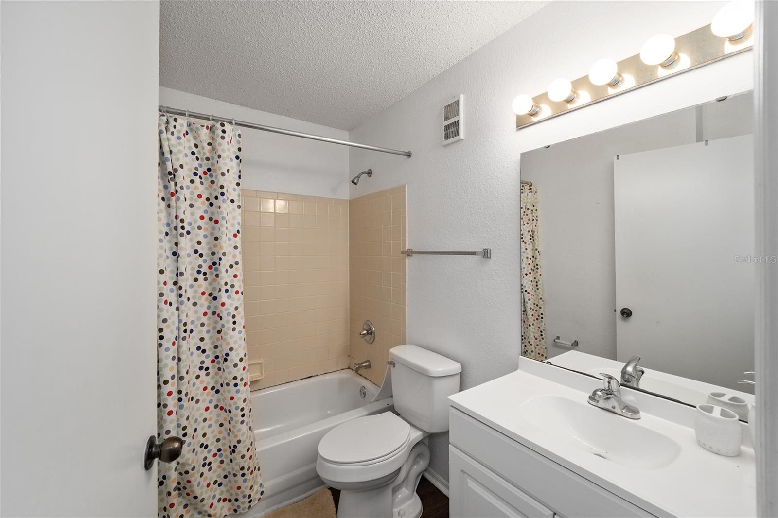 Image 22 of 31 For 3705 27th Street 221