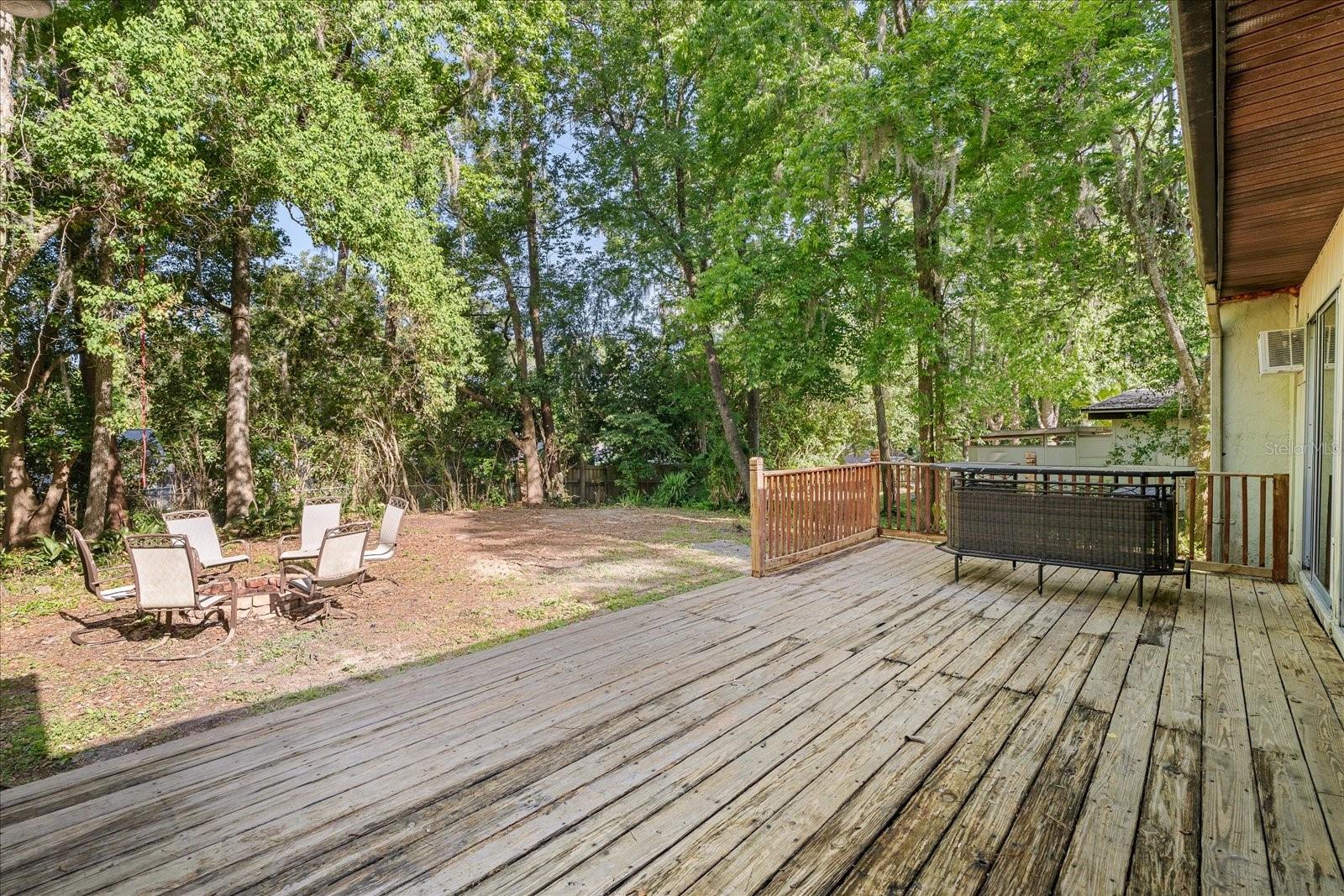 Image 32 of 43 For 424 101st Street E