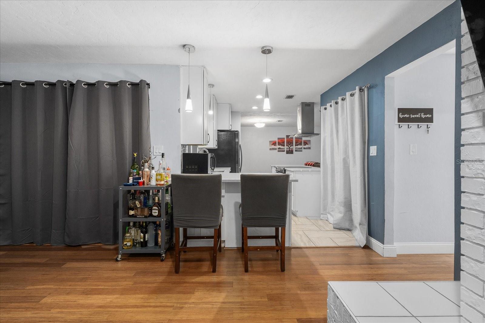 Image 5 of 43 For 424 101st Street E