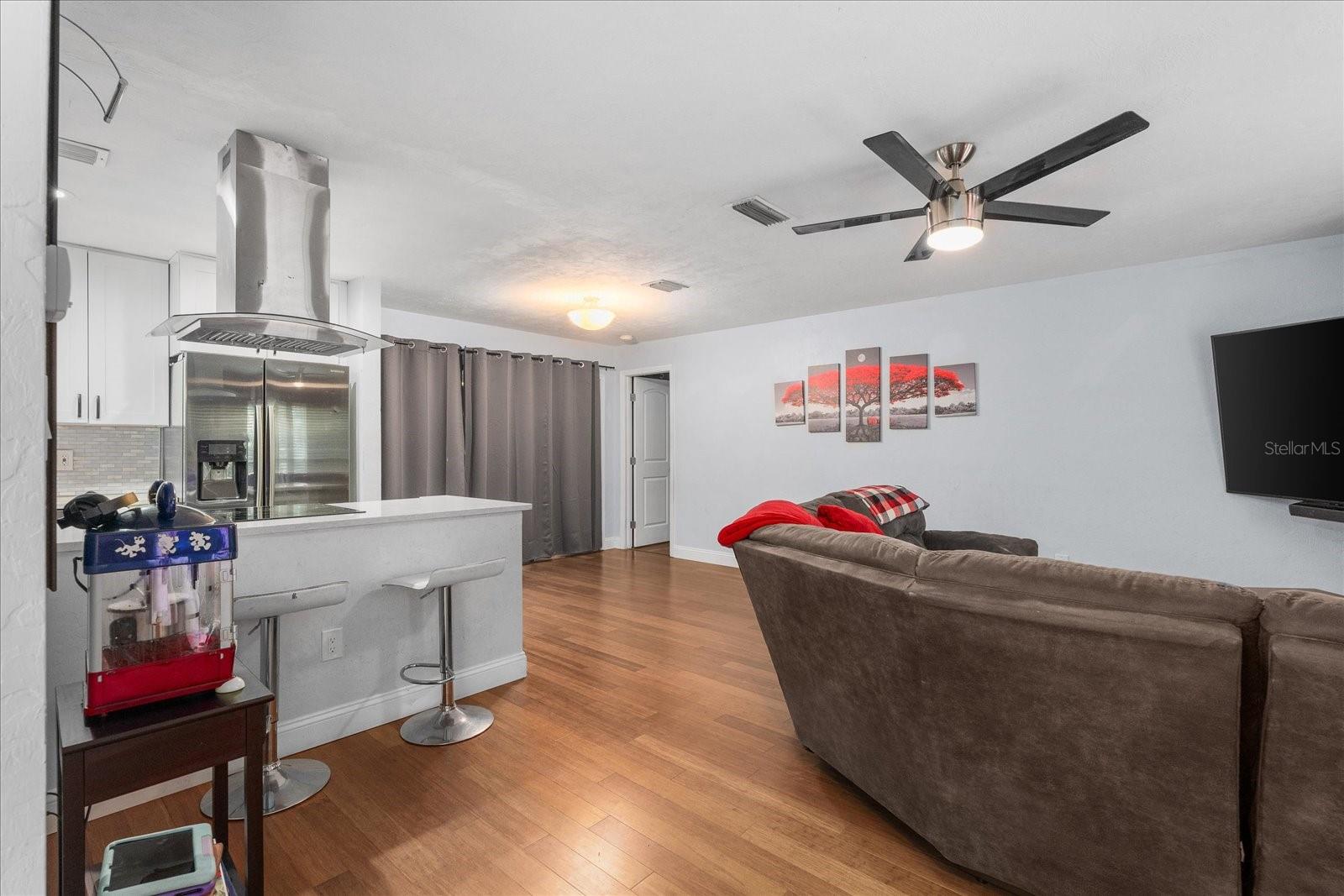 Image 8 of 43 For 424 101st Street E