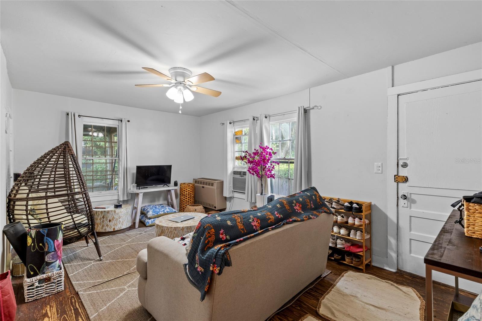 Image 19 of 56 For 228 & 232 4th Avenue