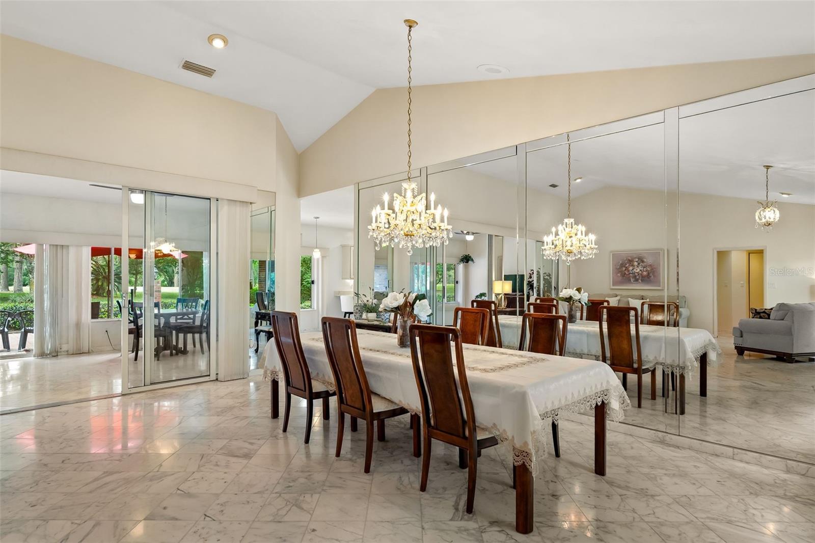 Image 10 of 41 For 11123 Palmetto Boulevard