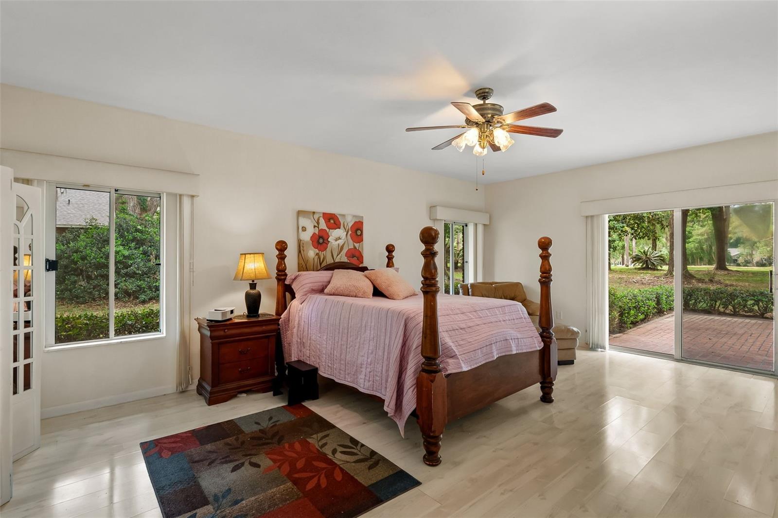 Image 11 of 41 For 11123 Palmetto Boulevard