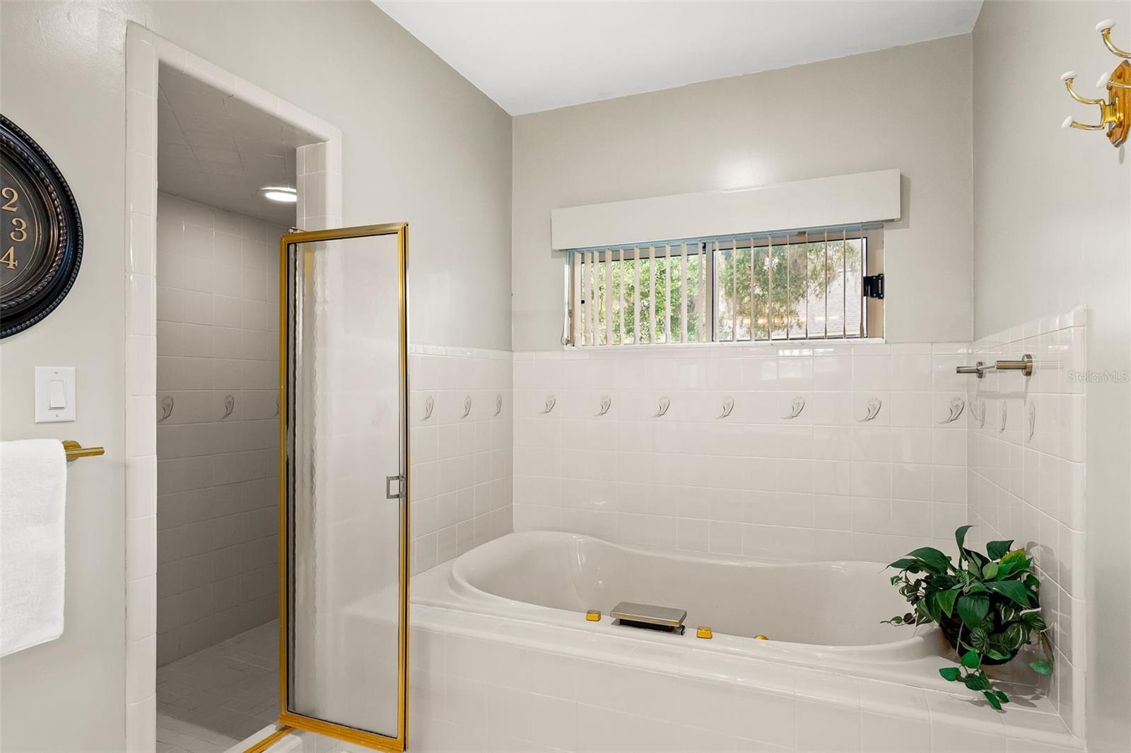 Image 15 of 41 For 11123 Palmetto Boulevard