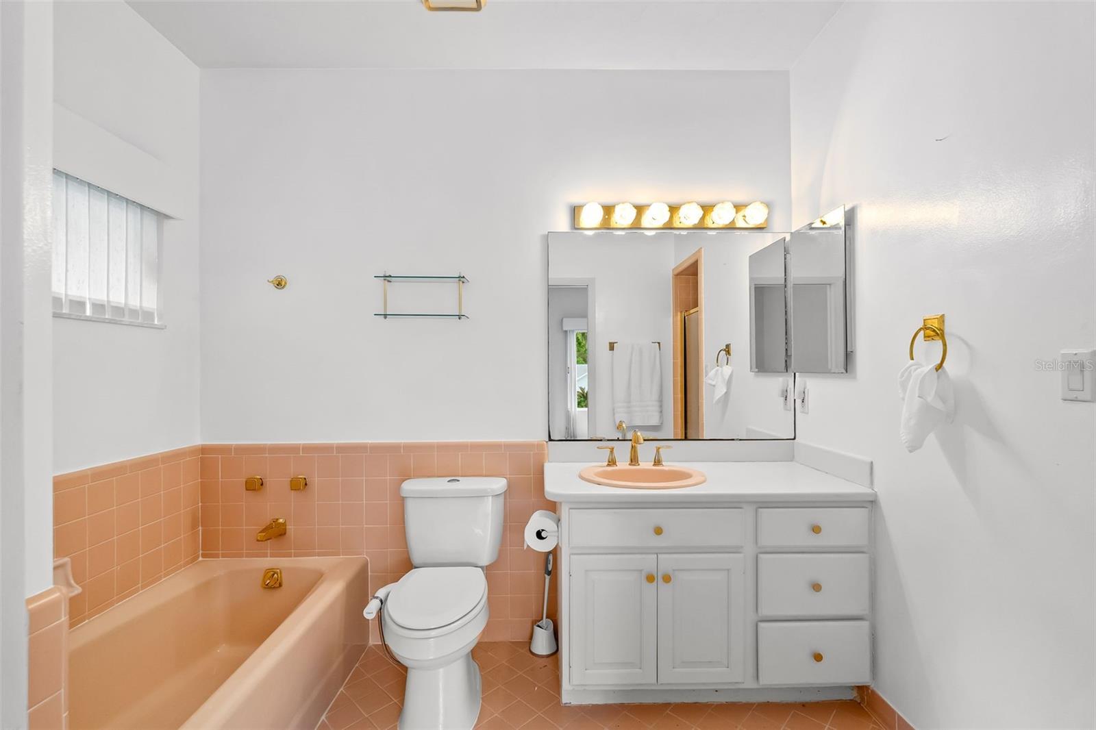 Image 18 of 41 For 11123 Palmetto Boulevard