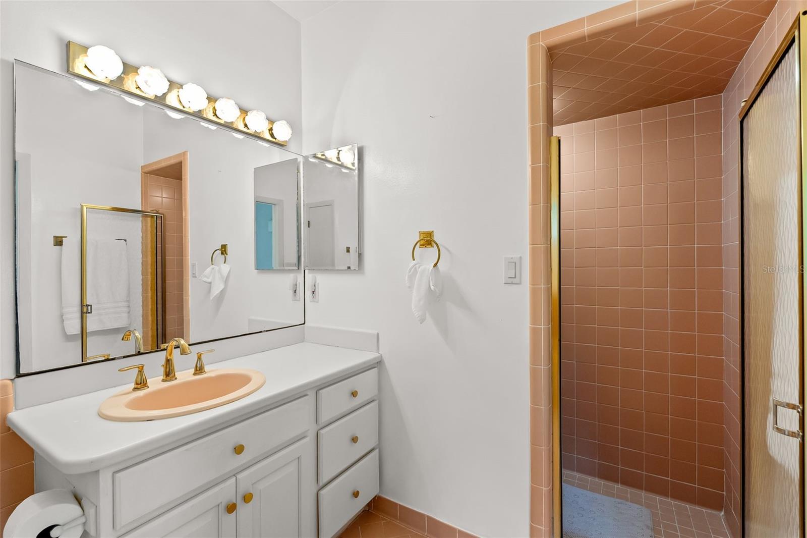Image 19 of 41 For 11123 Palmetto Boulevard