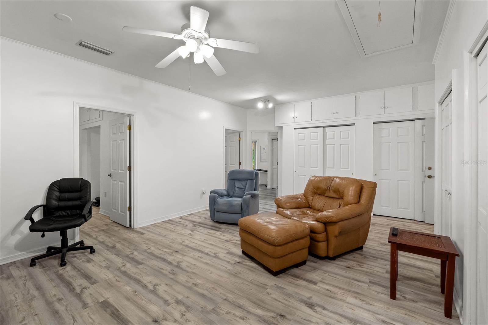 Image 21 of 41 For 11123 Palmetto Boulevard