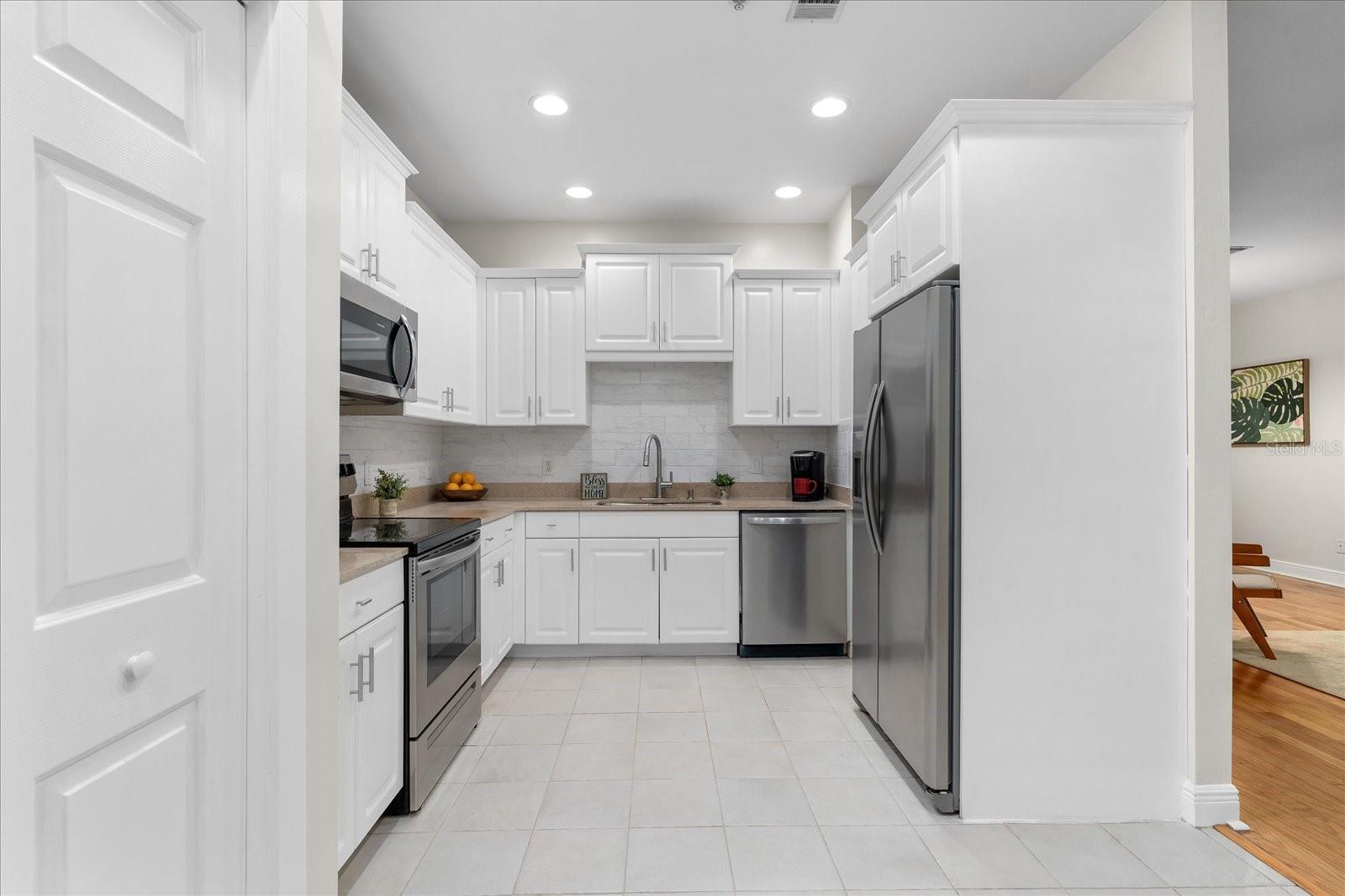 Image 11 of 44 For 339 2nd Avenue