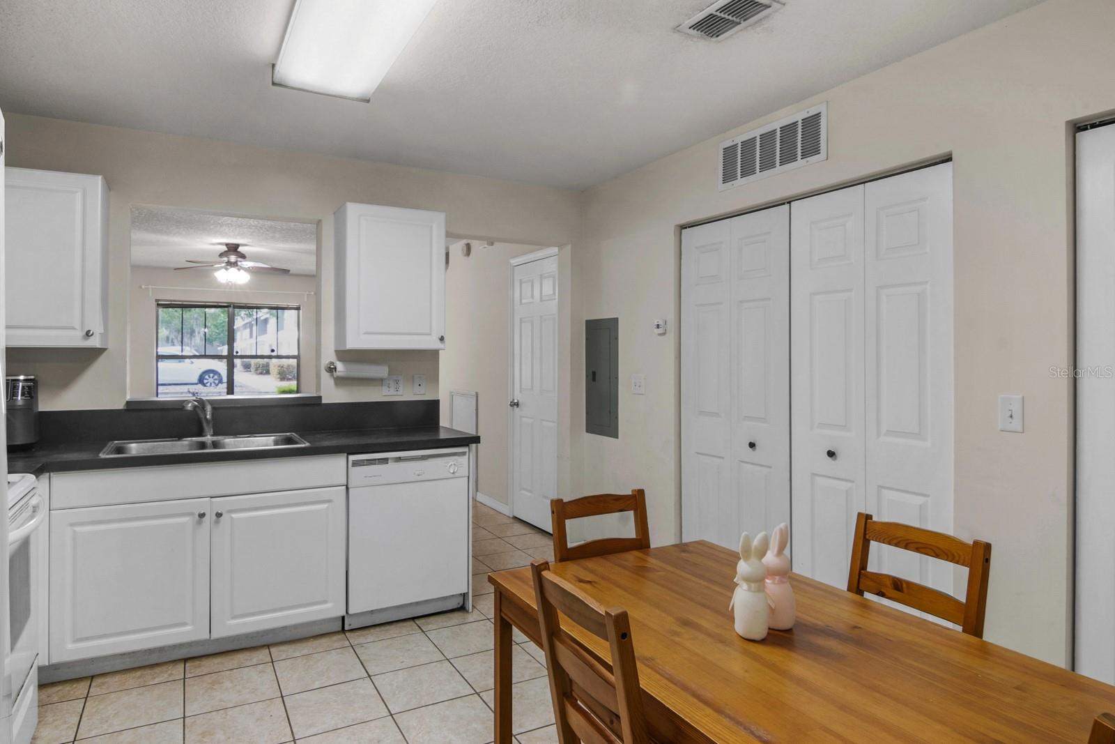 Image 11 of 17 For 4264 22nd Lane 113