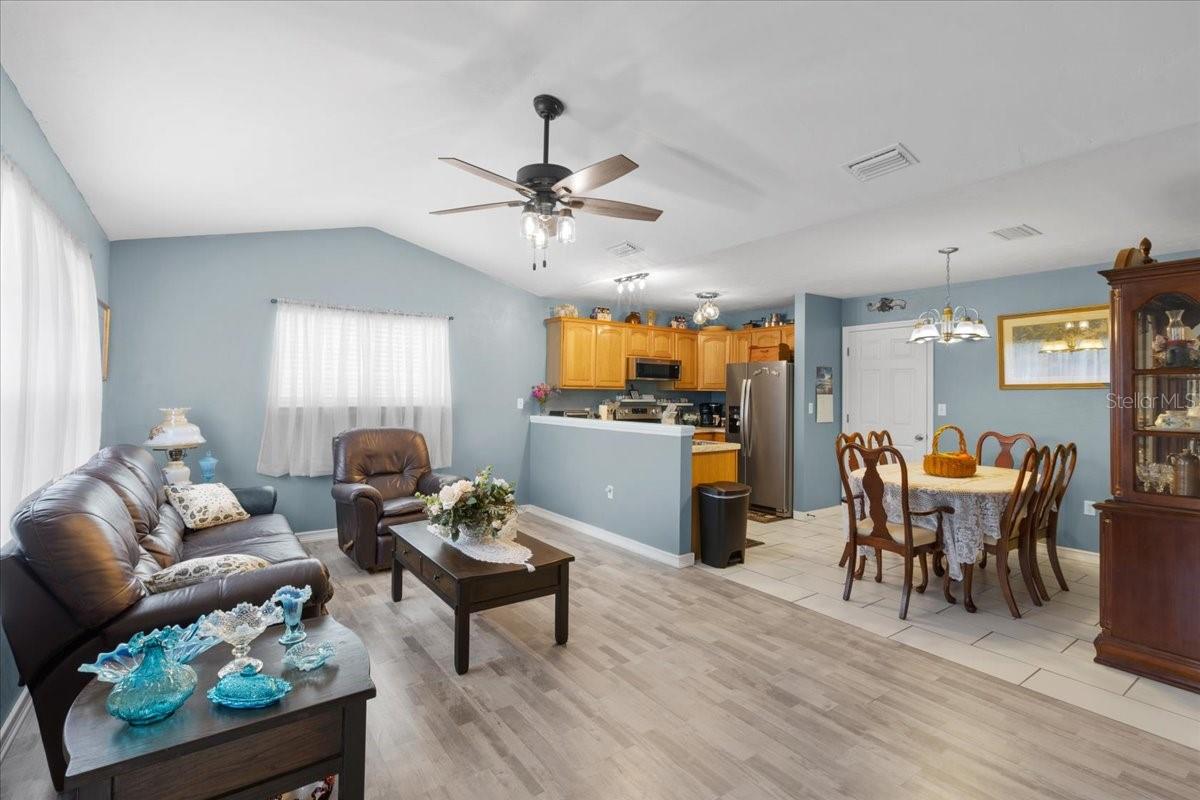 Image 11 of 38 For 6489 11th Avenue
