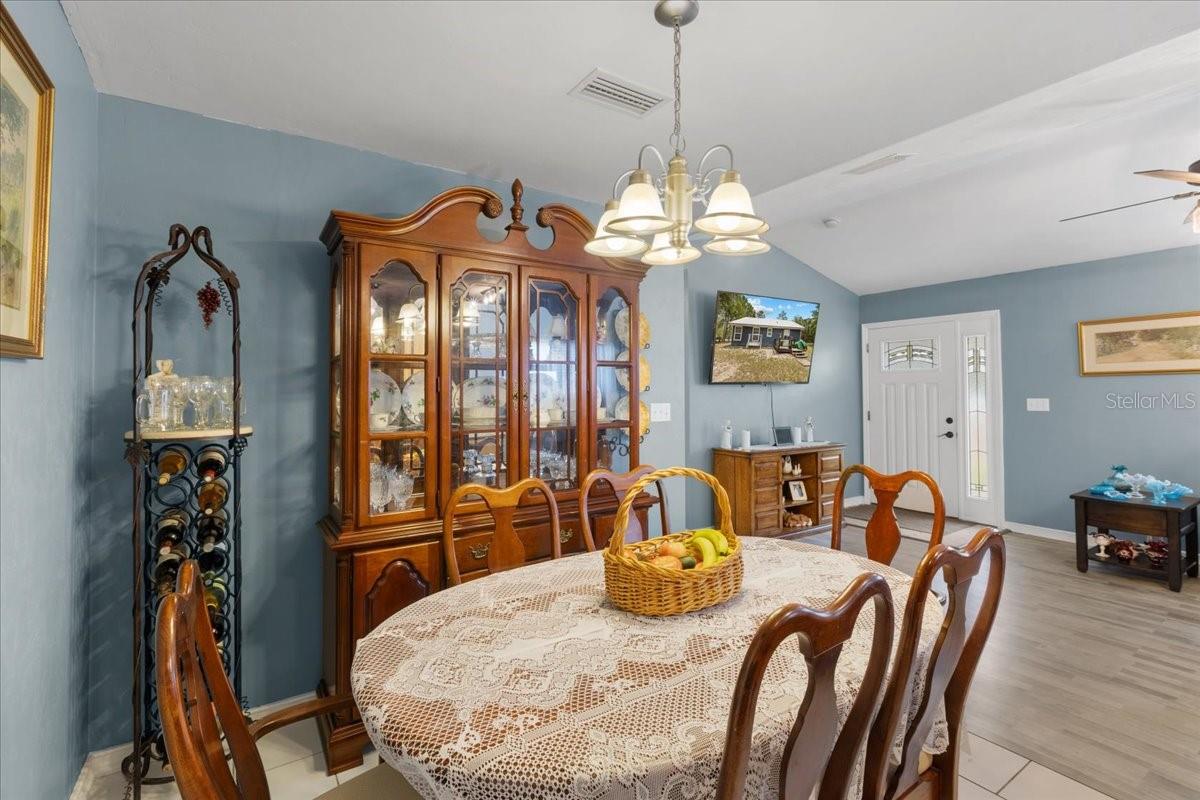 Image 13 of 38 For 6489 11th Avenue