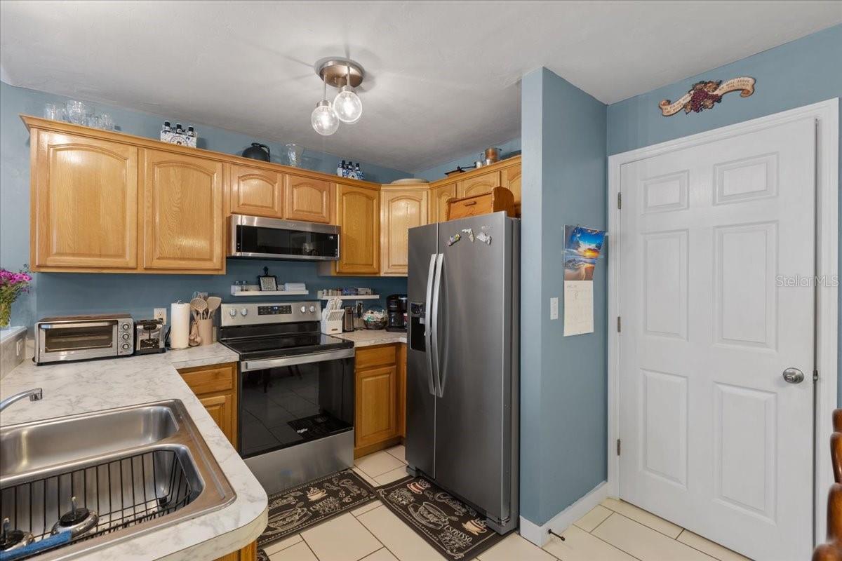 Image 6 of 38 For 6489 11th Avenue