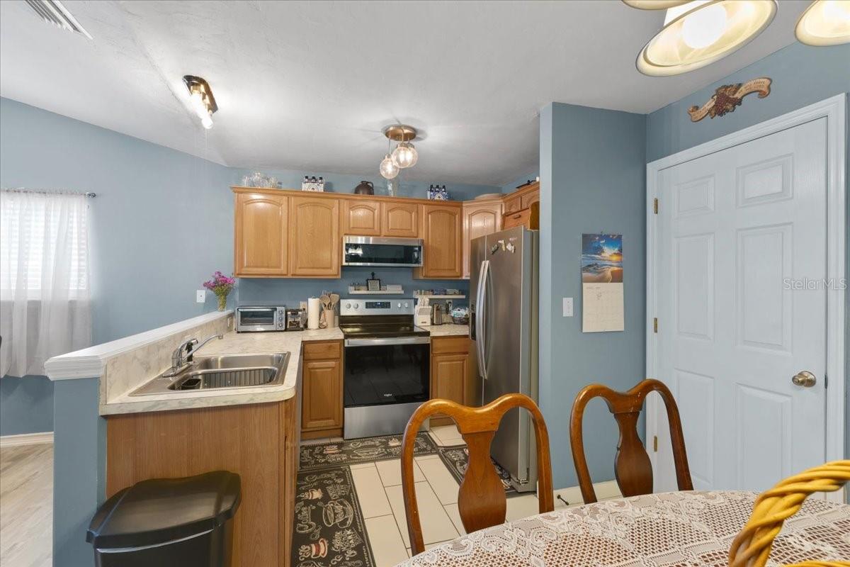 Image 8 of 38 For 6489 11th Avenue
