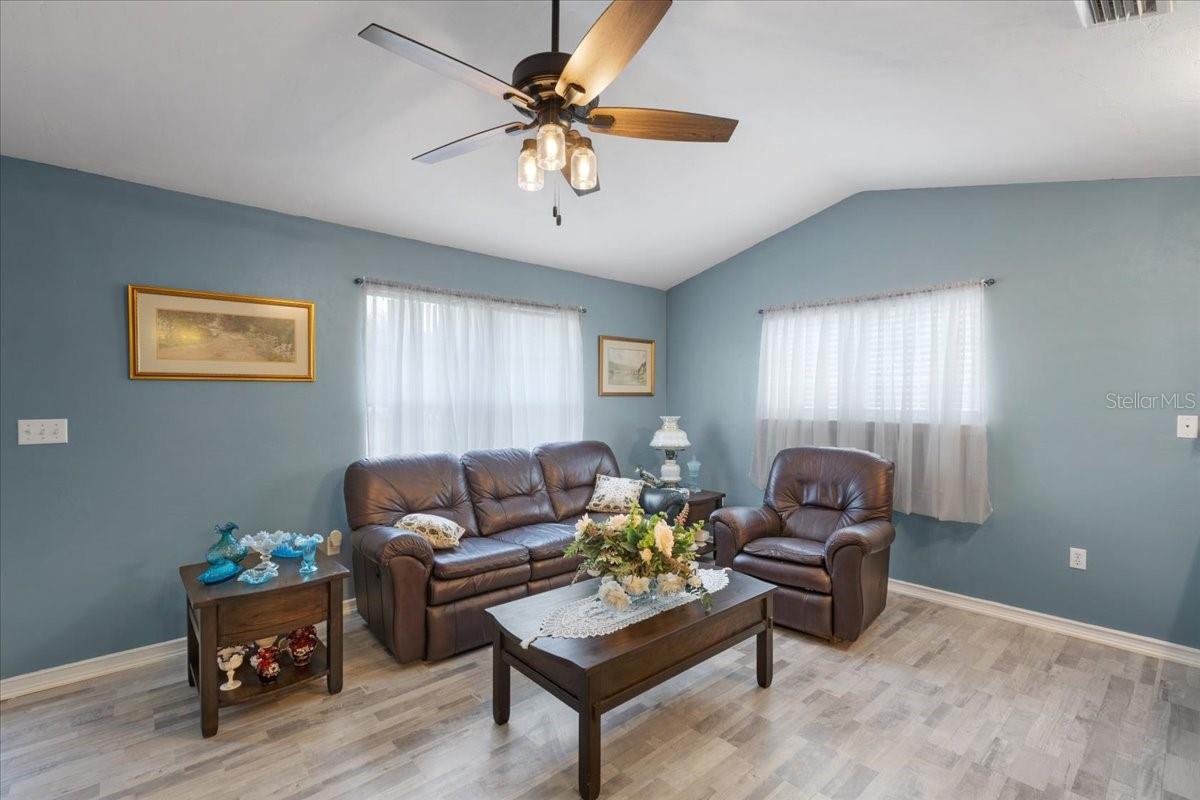 Image 9 of 38 For 6489 11th Avenue