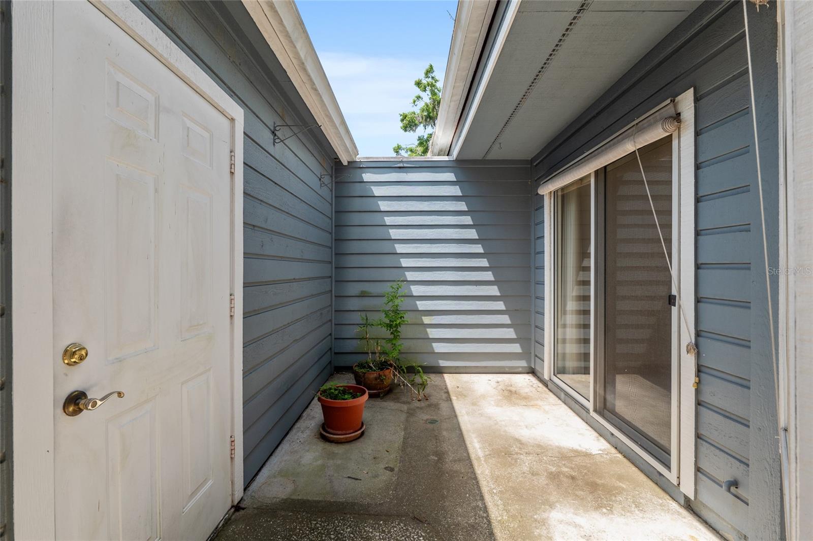Image 4 of 49 For 1020 124th Drive