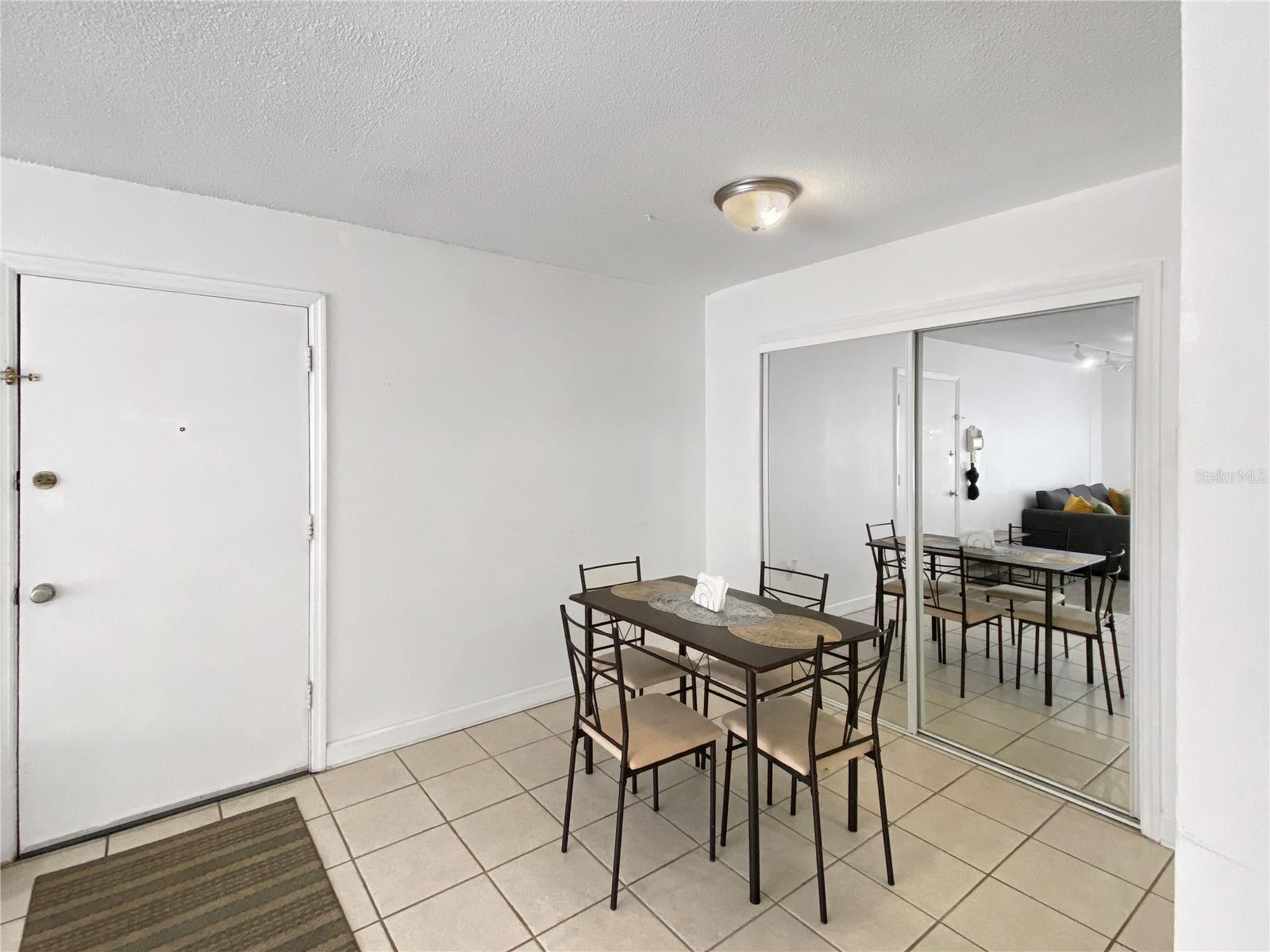 Image 7 of 19 For 1700 16th Court P6