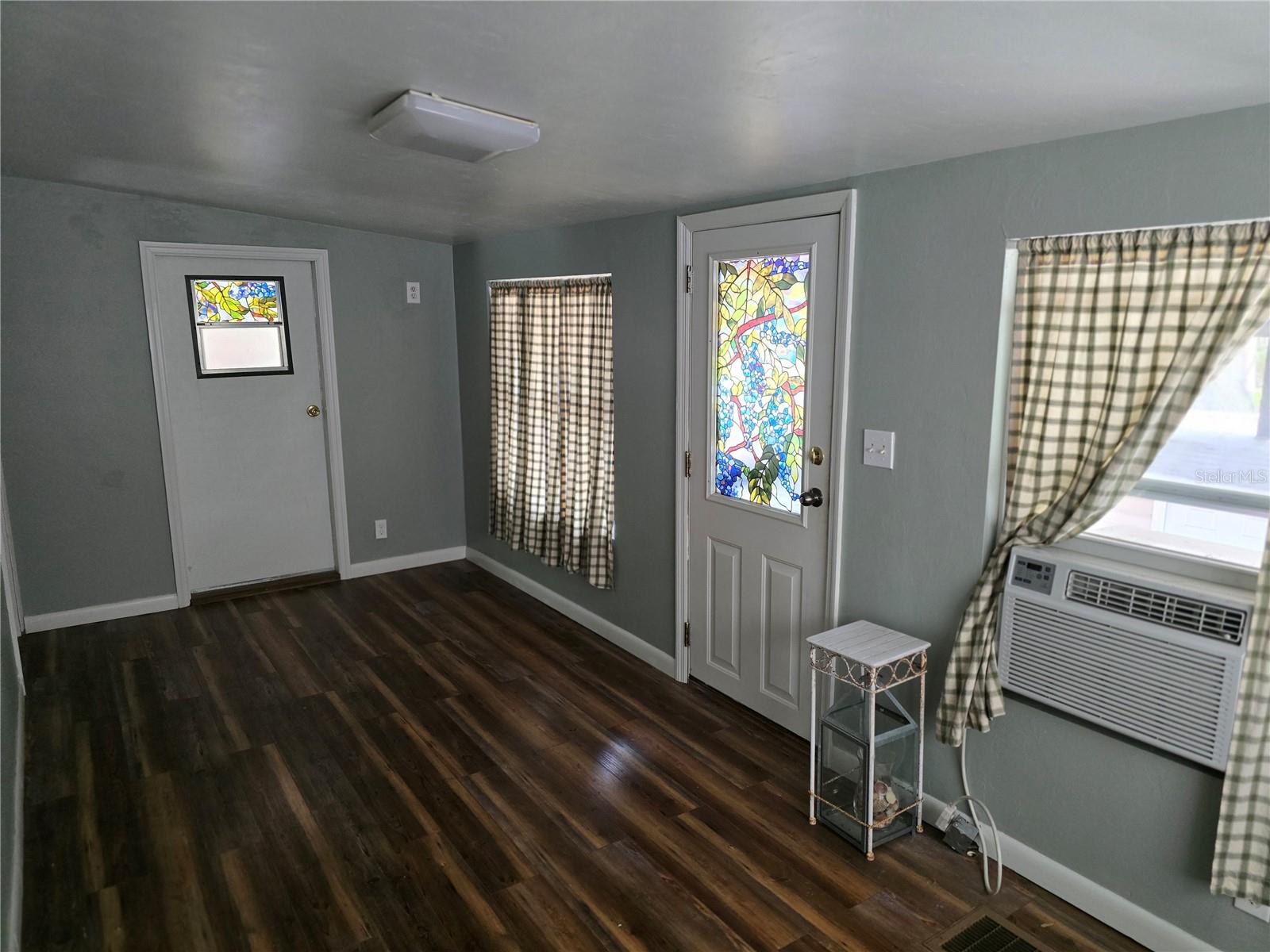 Image 5 of 26 For 7649 22nd Street