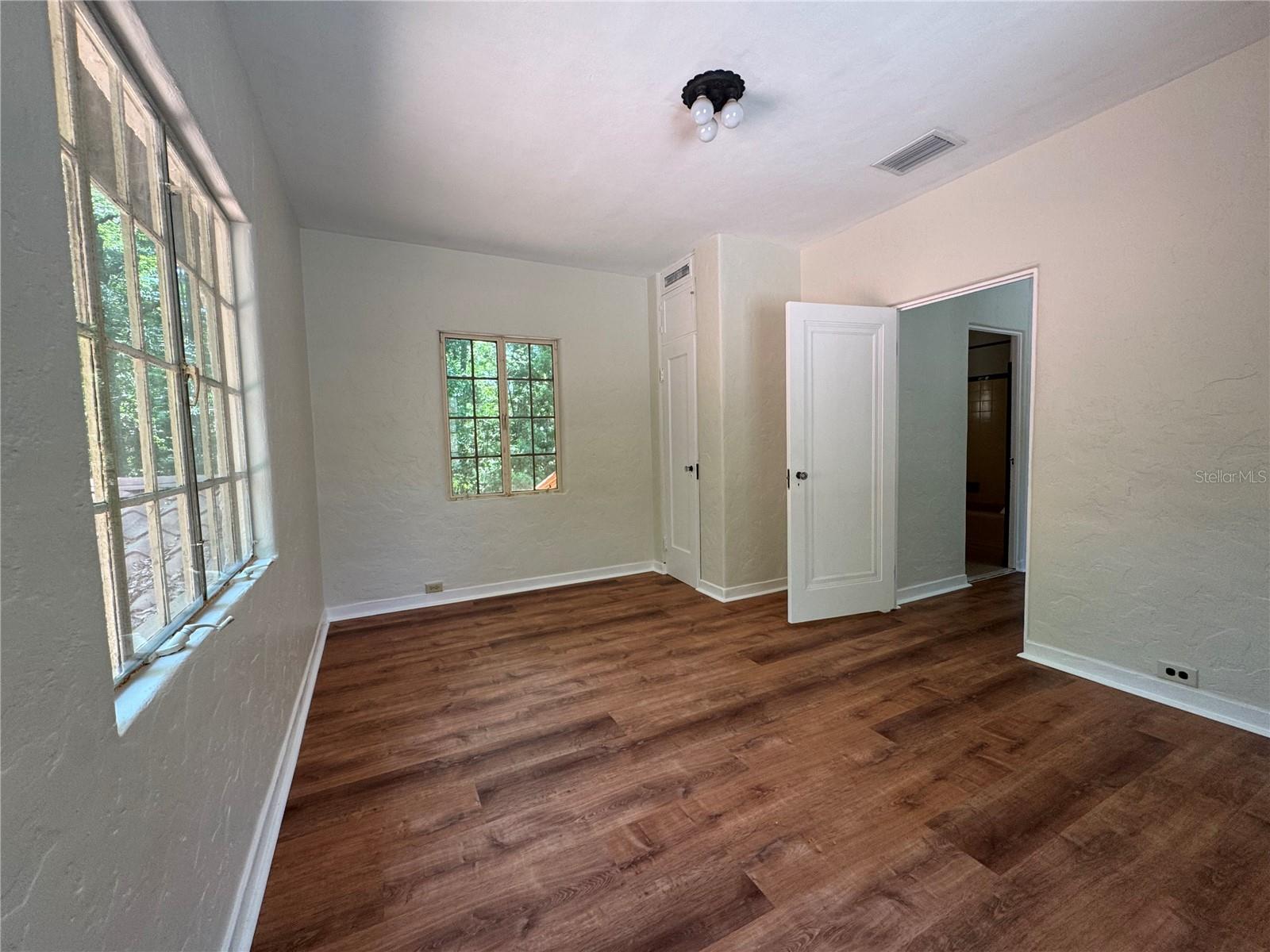Image 6 of 31 For 2616 4th Place