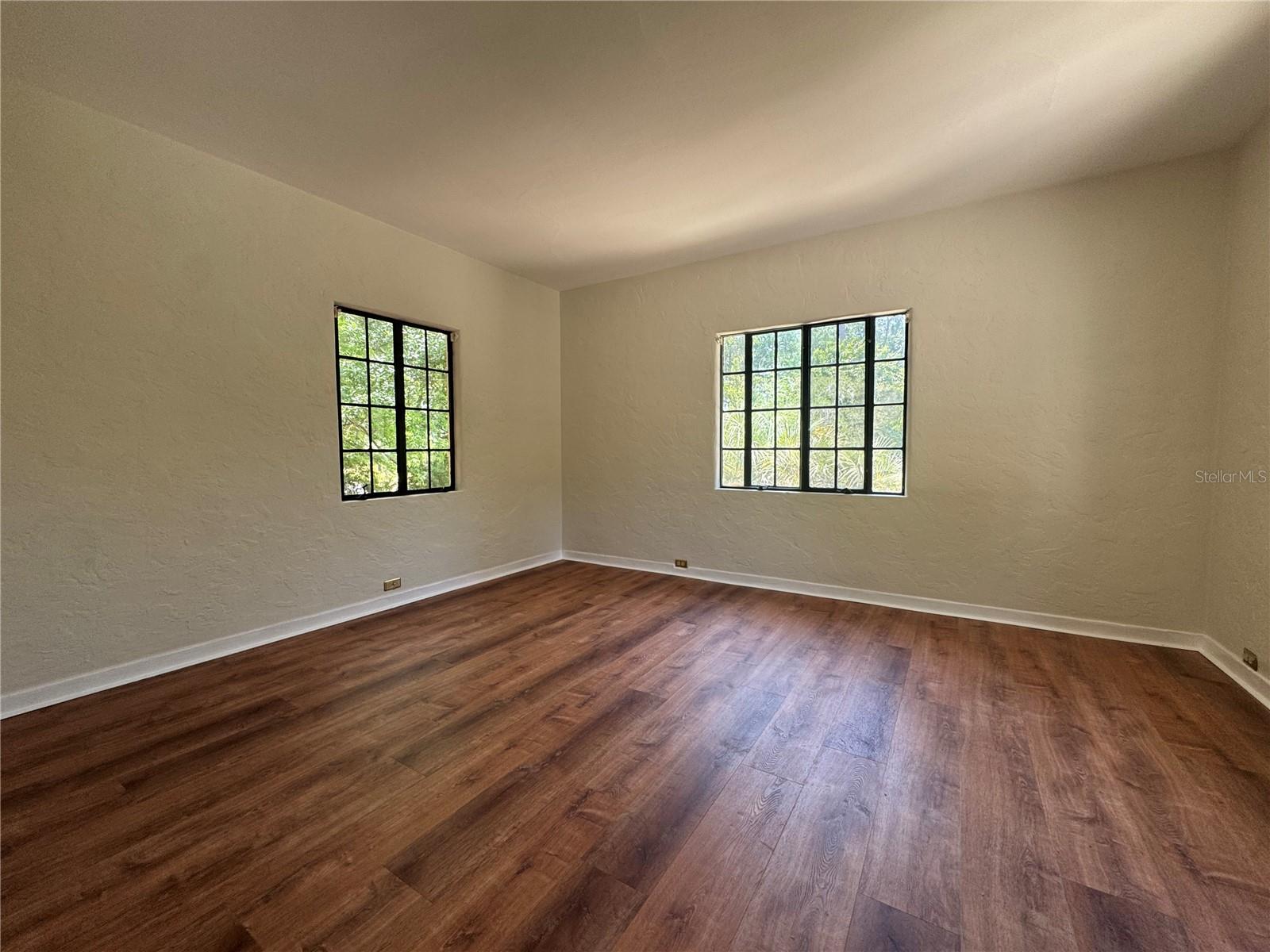 Image 8 of 31 For 2616 4th Place