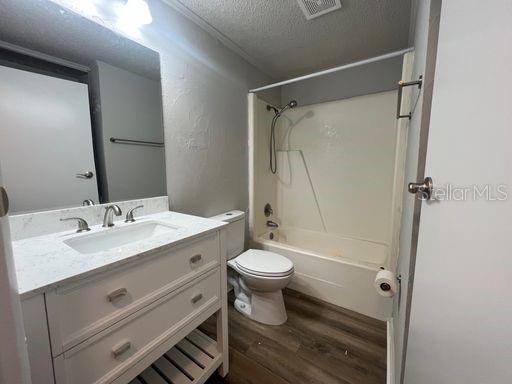 Image 4 of 6 For 2490 14th Drive 36