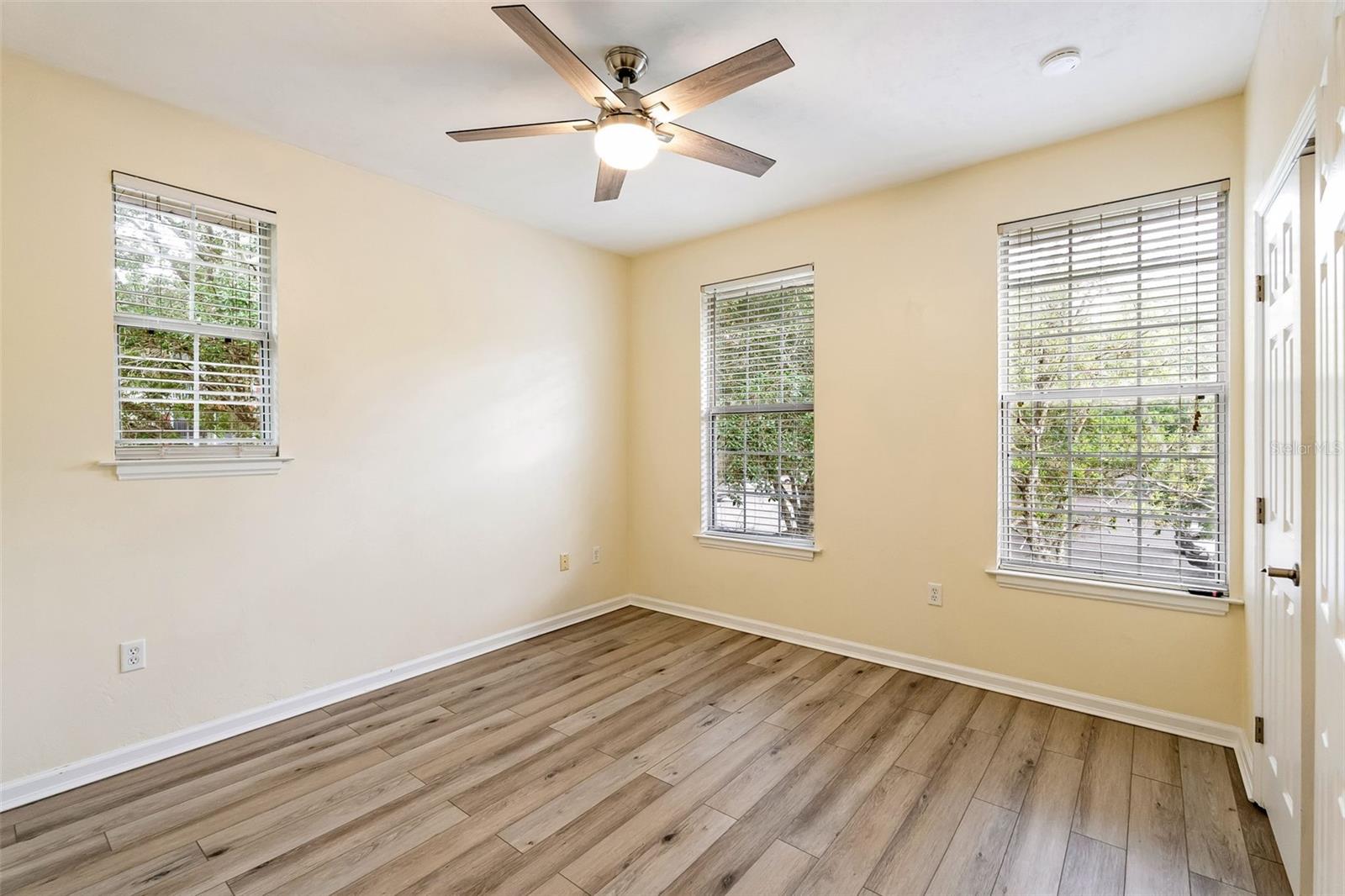 Image 13 of 25 For 851 21st Avenue 851