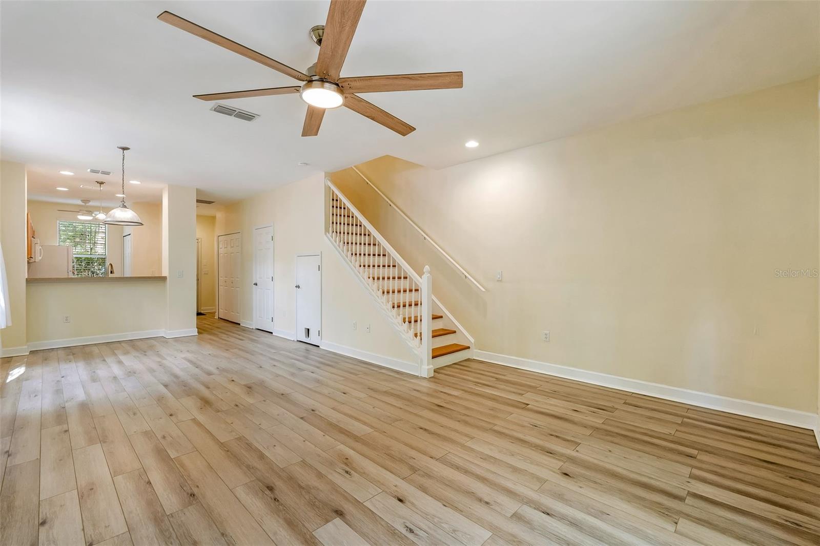 Image 5 of 25 For 851 21st Avenue 851