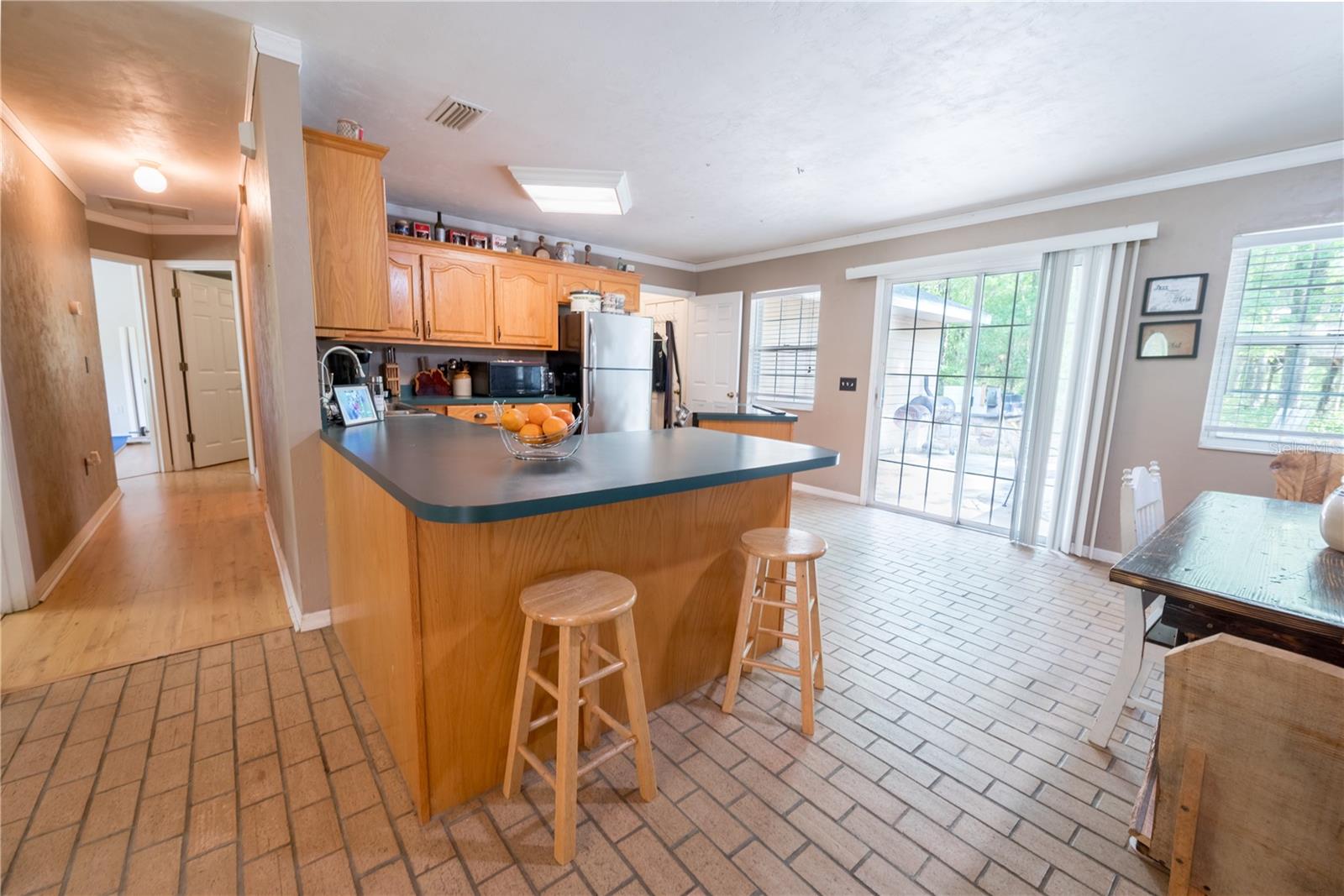 Image 11 of 58 For 5876 52nd Terrace