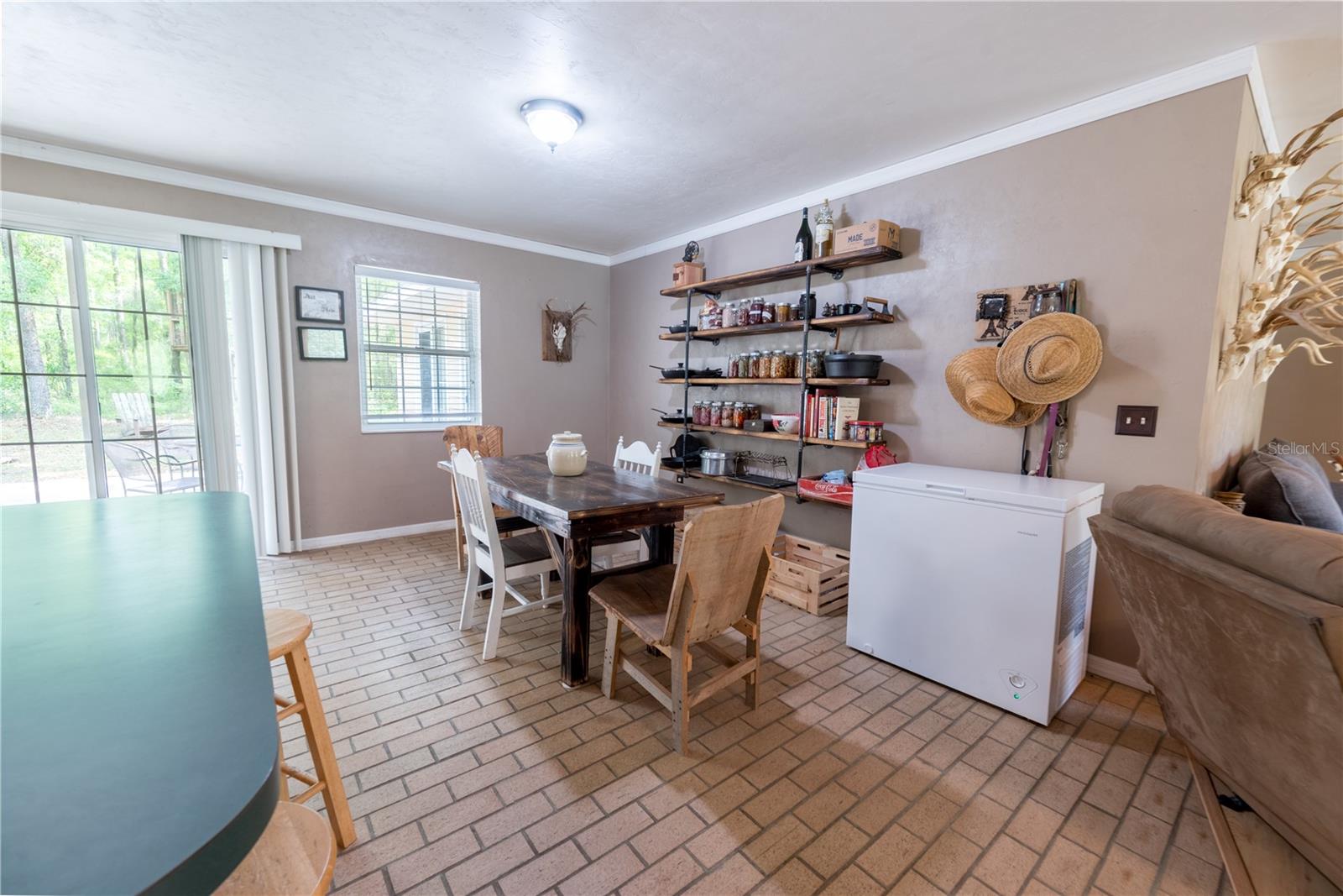 Image 12 of 58 For 5876 52nd Terrace