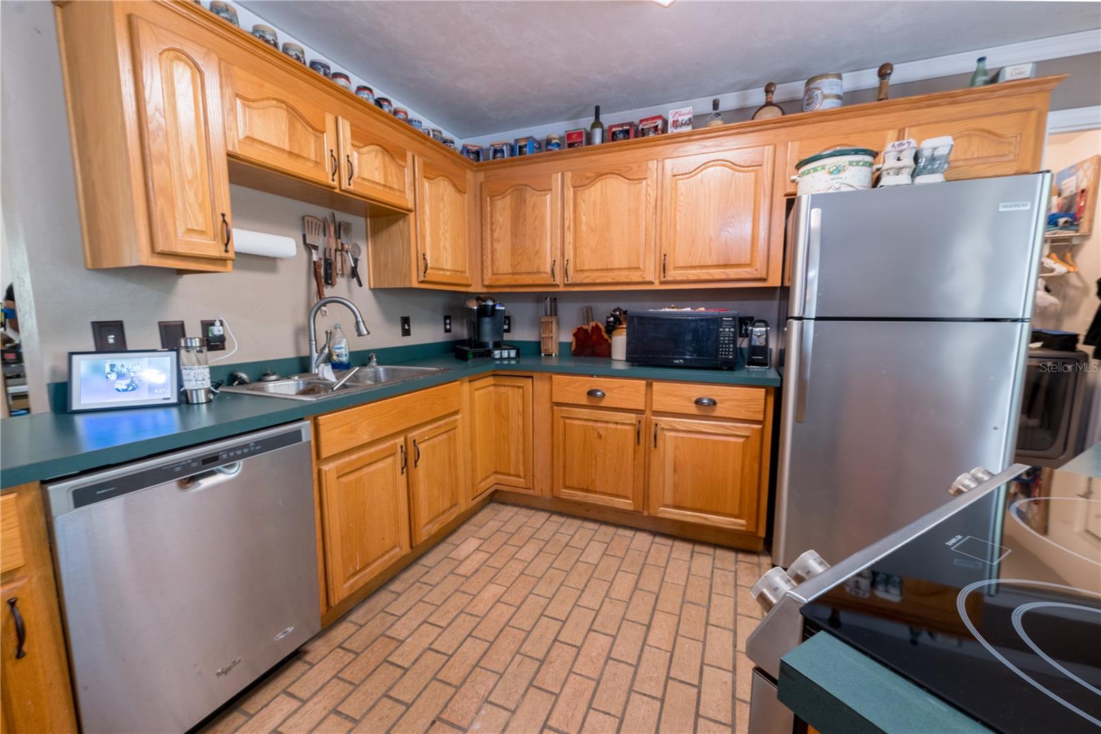 Image 16 of 58 For 5876 52nd Terrace