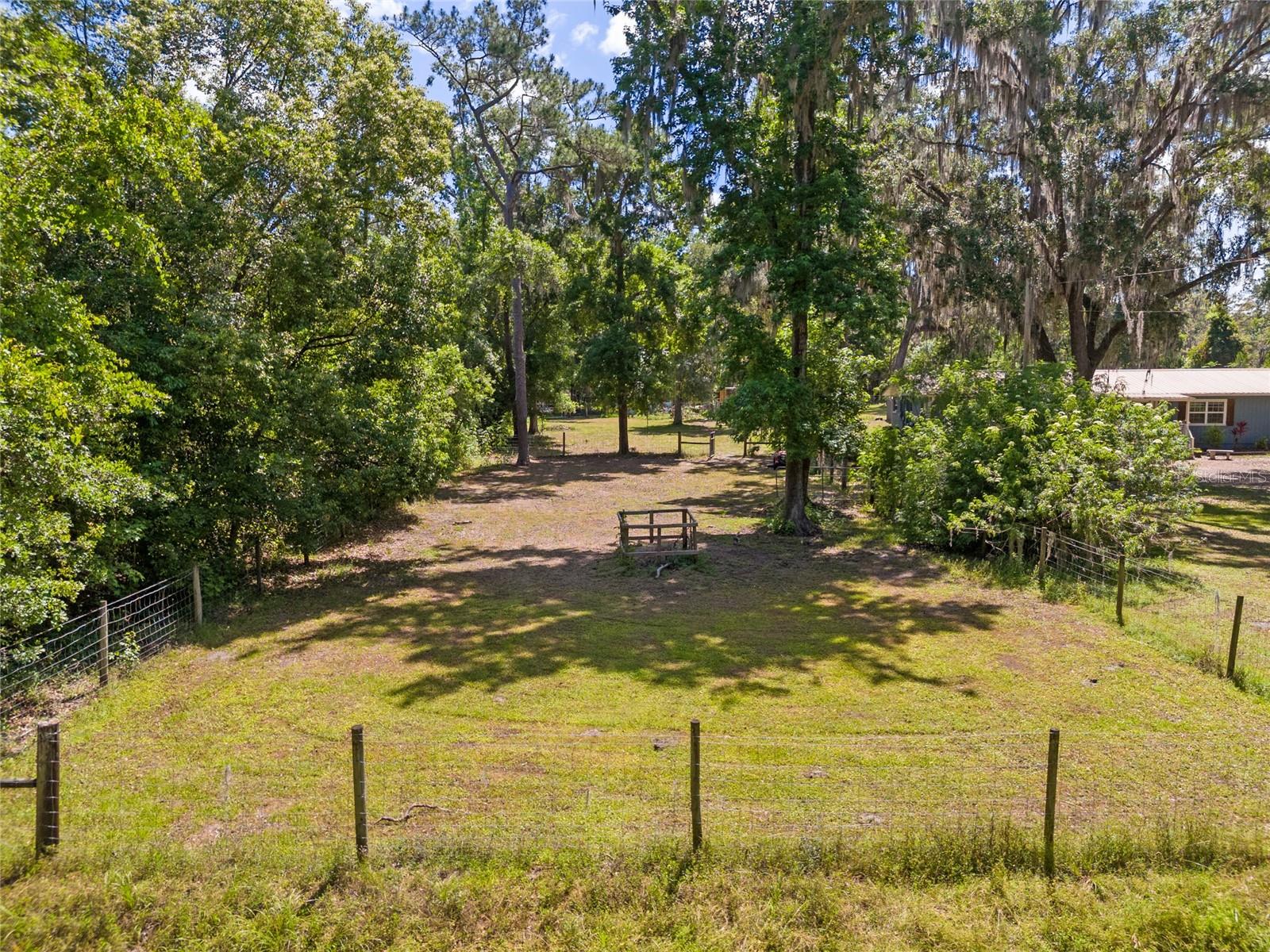 Image 11 of 47 For 18341 142nd Court Road