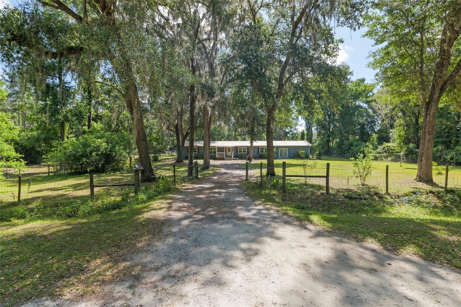 Image 12 of 47 For 18341 142nd Court Road
