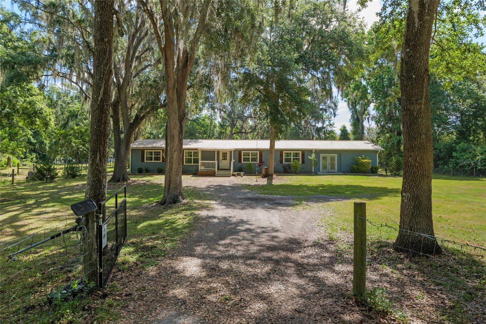 Image 13 of 47 For 18341 142nd Court Road