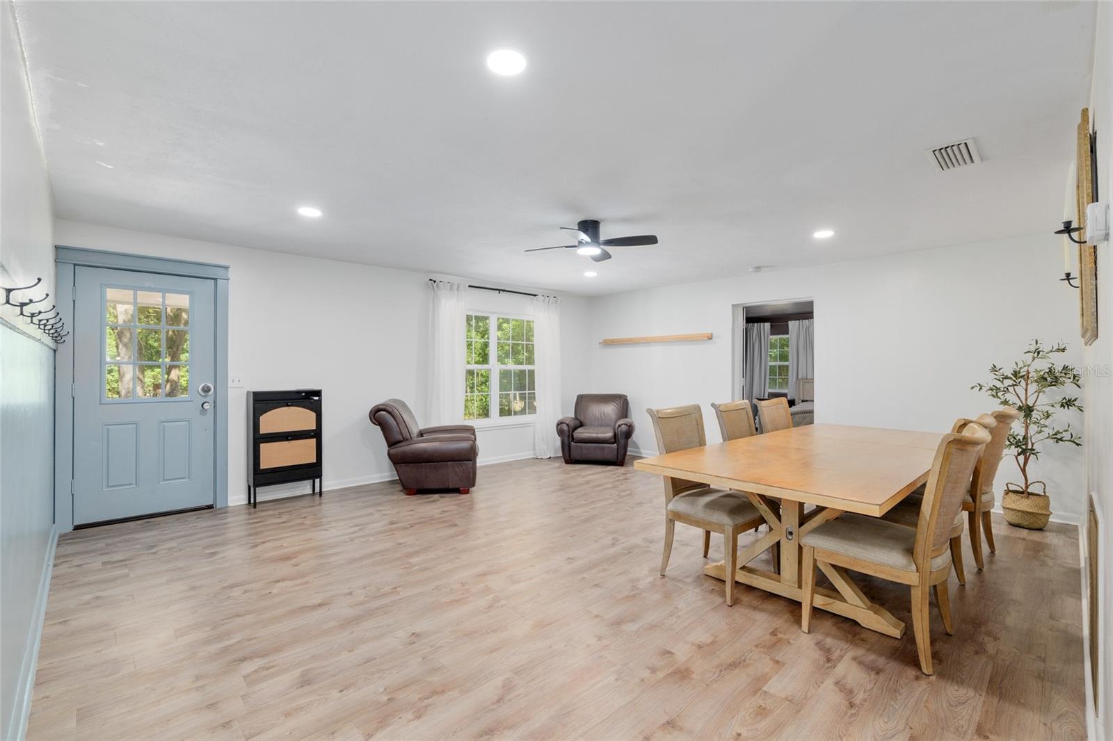 Image 20 of 47 For 18341 142nd Court Road